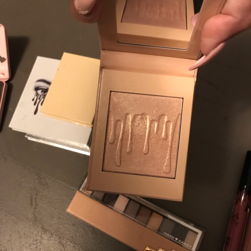 Make up - Picture 3 of 8